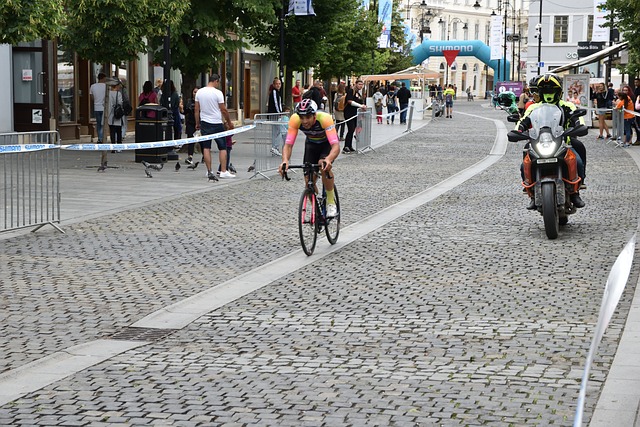 强大的本土 强大的本土
